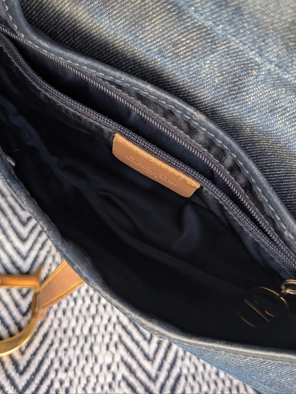 Dior authentic y2k